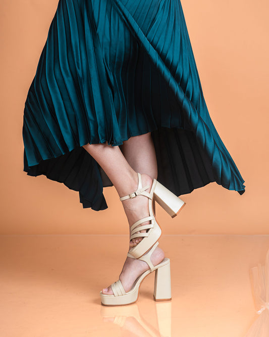 SANDALIAS LUCIANA II CREMA